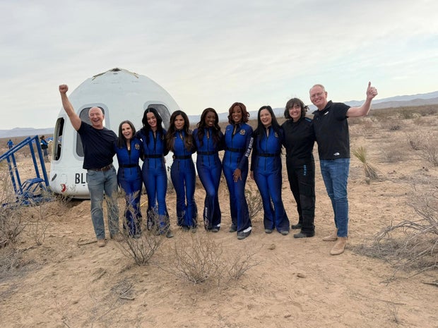 cbsn-fusion-gayle-king-reacts-to-seeing-moon-during-spaceflight-kisses-ground-after-safe-return-to-earth-thumbnail.jpg 
