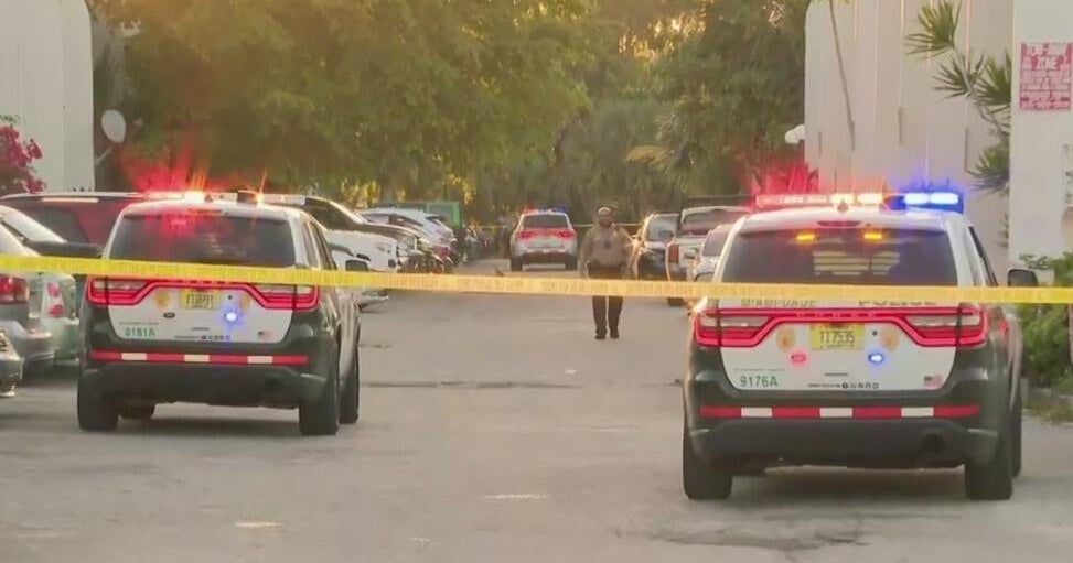 Man shot and killed at Northeast Miami-Dade apartment complex Man shot and killed at Northeast Miami-Dade apartment complex