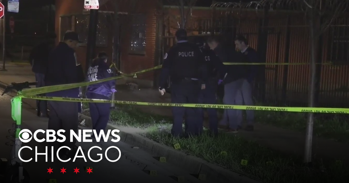 Second student shot in less than 24 hours on Chicago's South Side - CBS ...