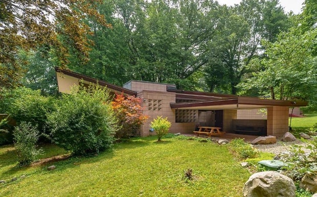 eppstein-home.jpg 