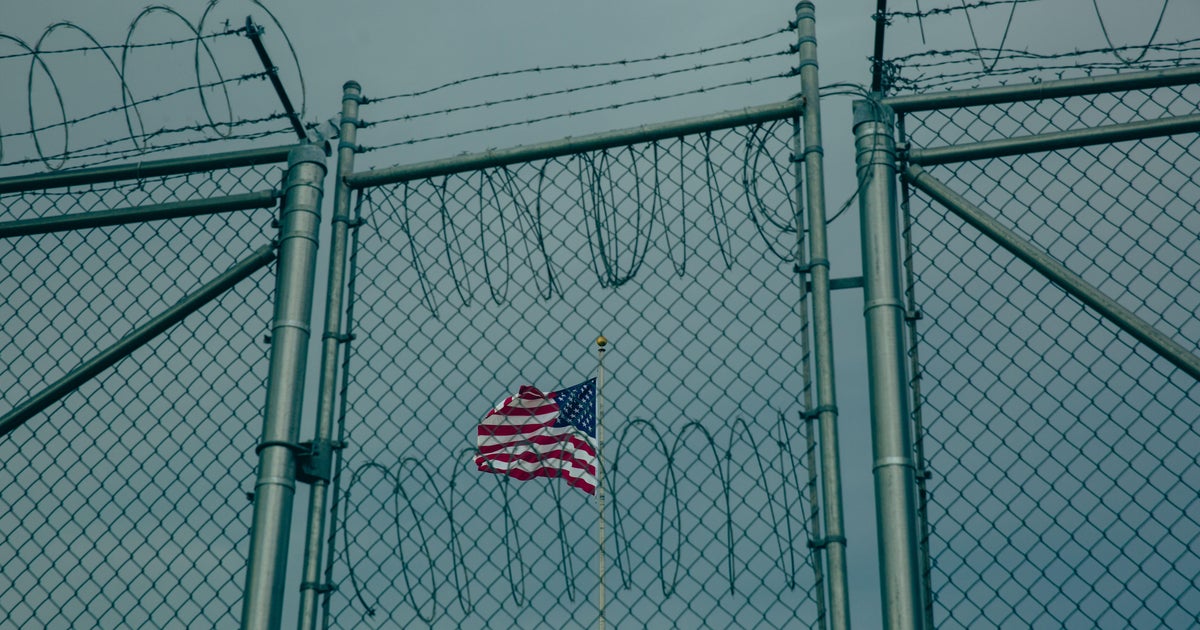 Not Bize, Trump'ın “en kötüsü” tutma sözüne rağmen, Guantanamo'ya sabıka kaydı olmadan göçmen gönderebileceğini gösteriyor