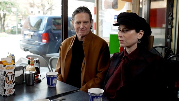 amy-sherman-palladino-and-dan-palladino-diner.jpg 
