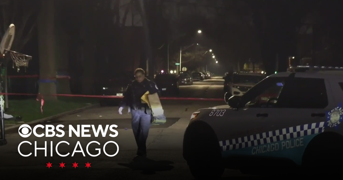 Teen shot to death in Englewood neighborhood - CBS Chicago