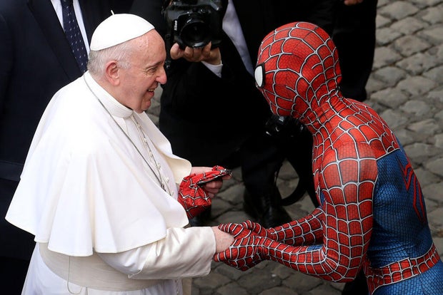Pope Francis Holds His Weekly Audience 