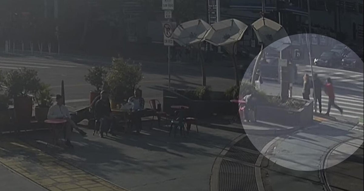 Video shows apparent random attack in SF Castro District on Easter ...