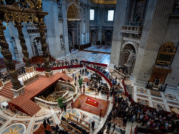 View from above of the body of Pope Francis displayed for