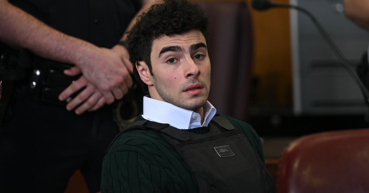 Luigi Mangione pleads not guilty to federal charges in UnitedHealthcare ...