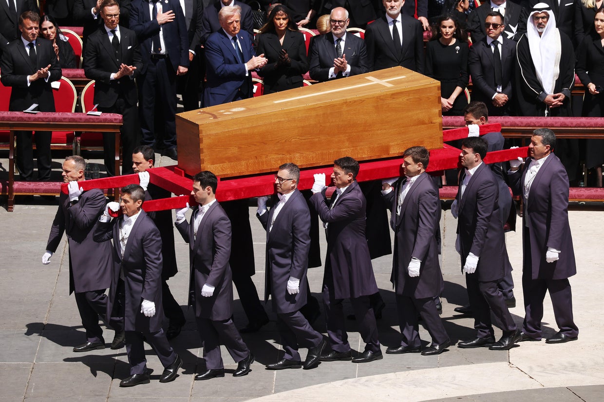 See photos of Pope Francis' funeral and procession as pontiff is laid
