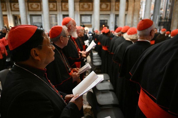 Italy-Vivolican-Religion-Pope-Tomb