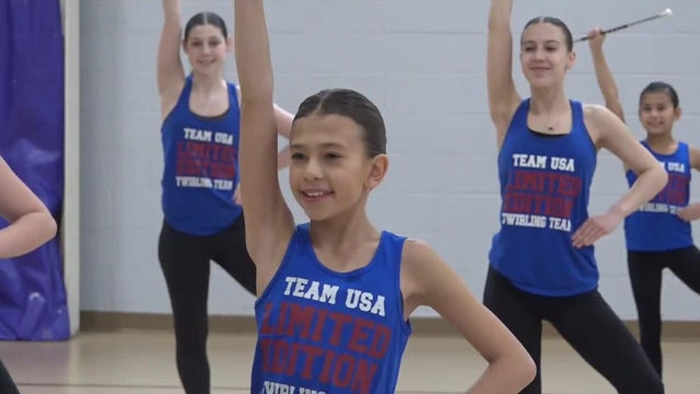 livingston-county-baton-twirlers.jpg 