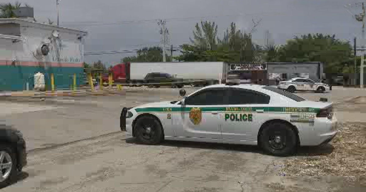 Man shot by woman after argument outside Northwest Miami-Dade business, deputies say