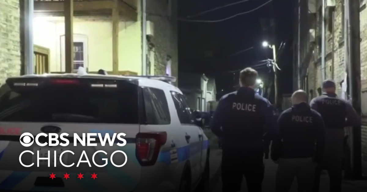 Man charged with 2 sexual assaults on Chicago's Far North Side - CBS ...