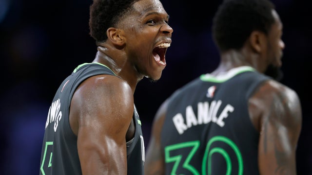Minnesota Timberwolves v Los Angeles Lakers - Game Five 