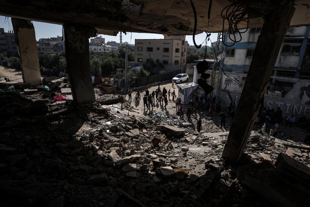 Israeli attacks on Gaza continue 