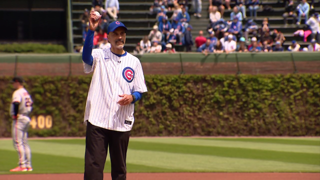 jim-williams-cubs-first-pitch.png 