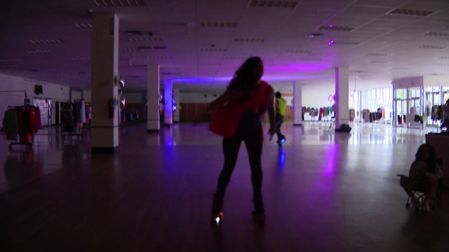 tj-maxx-roller-rink.png 