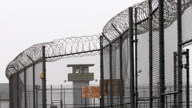 New York Prison Guard Age 