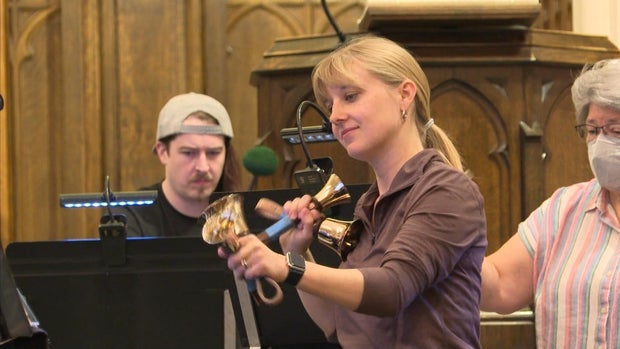 ringers-3.jpg 