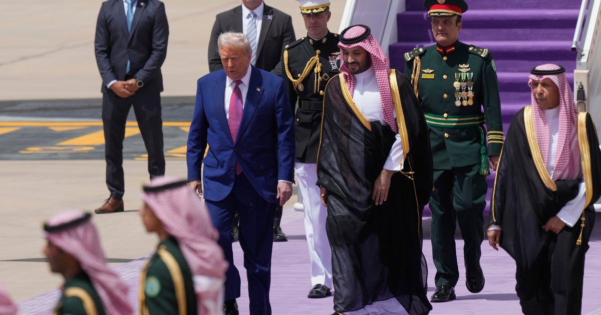 Trump arrives in Saudi Arabia, beginning first foreign trip of new term