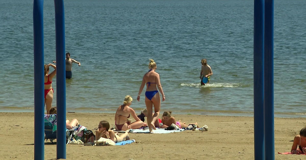 What defines a heat wave?