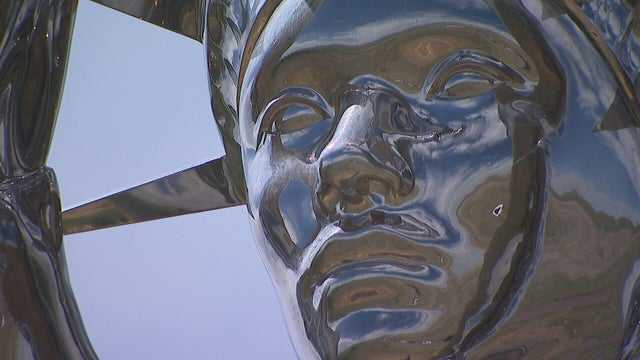 liberty-sculpture-the-aurora-higlands-art-program-neighborhood.jpg 
