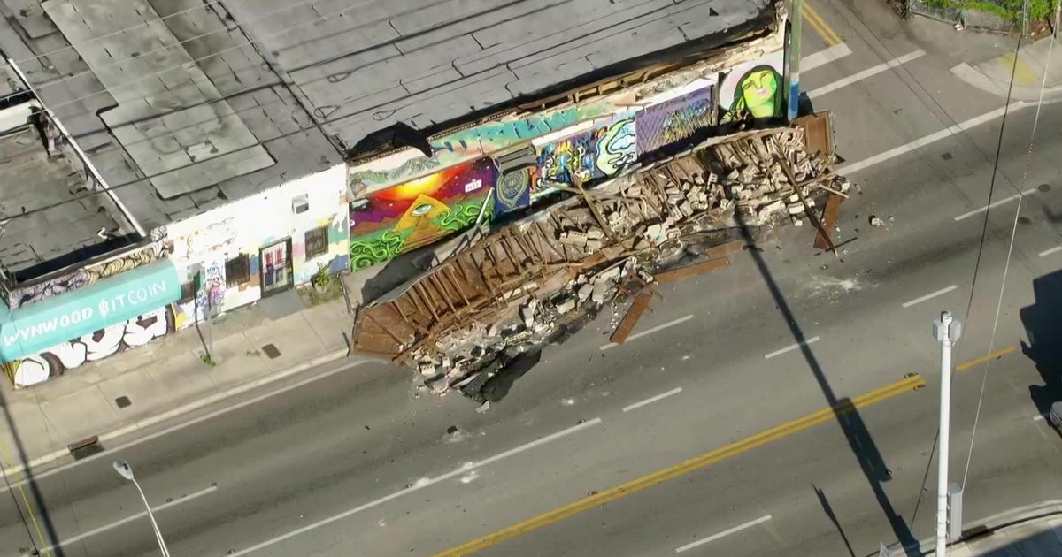 Overhang collapses on NW 7th Avenue in Miami; no injuries reported, officials say
