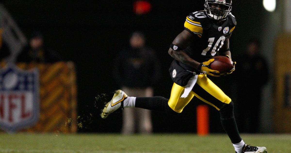 Former Super Bowl MVP Santonio Holmes Joins Central State Football Staff