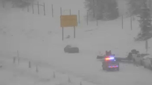 i-70-closed-vail-pass.jpg 