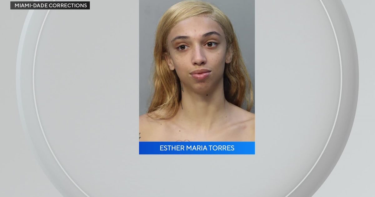 Woman accused of pepper-spraying tourist to rob him at Miami Beach Hotel, police say