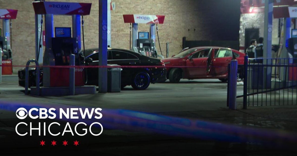 4 wounded in mass shooting at Chicago gas station - CBS Chicago