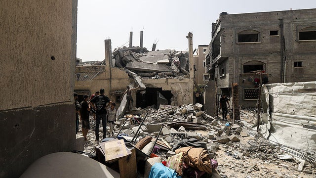 Israeli attacks on Gaza continue 