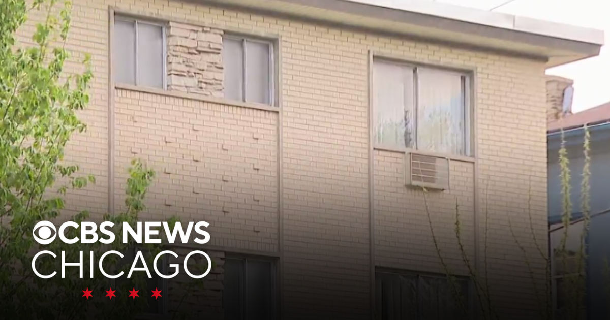 Mother charged with stabbing son, 7, in home in Chicago's Rogers Park ...