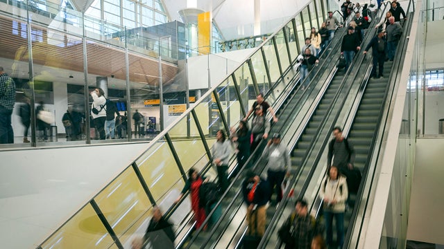 DENVER, COLORADO  DENVER INTERNATIONAL AIRPORT HOLIDAY TRAVEL 