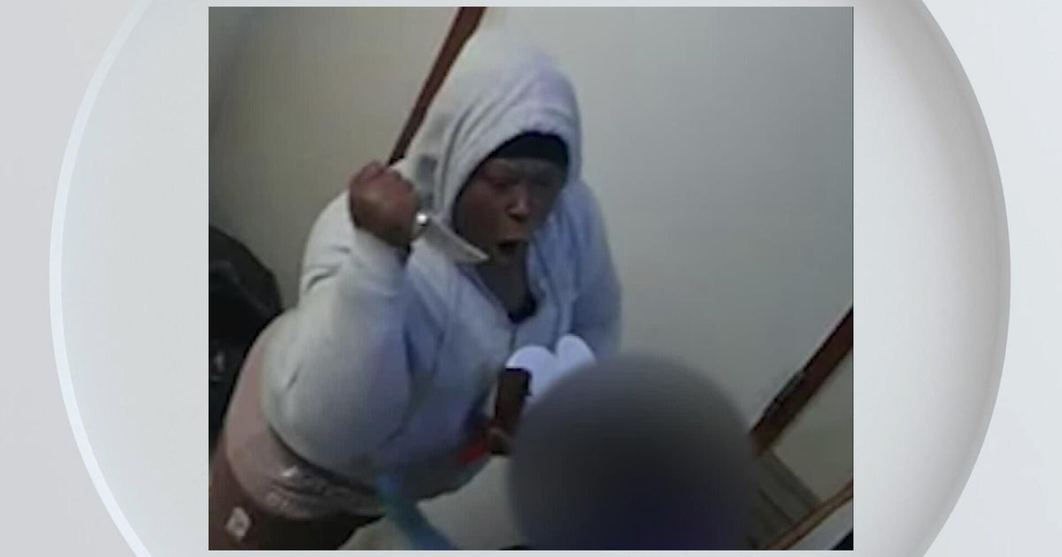 Search is for knife-wielding woman who threatened Pompano Beach restaurant worker