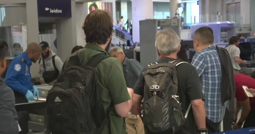 AAA predicts record travel for Memorial Day weekend