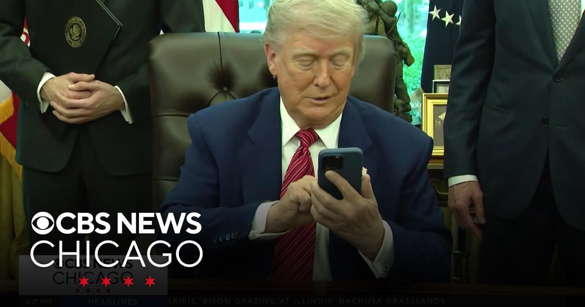 Trump's iPhone ringing interrupts Q&A about his proposed 25% tariffs ...