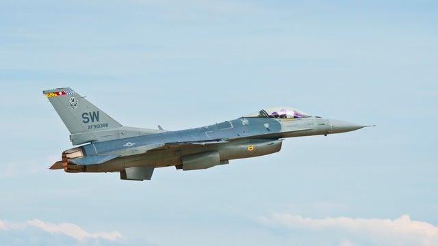 AirVenture 2016, General Dynamics (Lockheed Martin) F-16C Fighting Falcon (Viper) USAF supersonic jet 