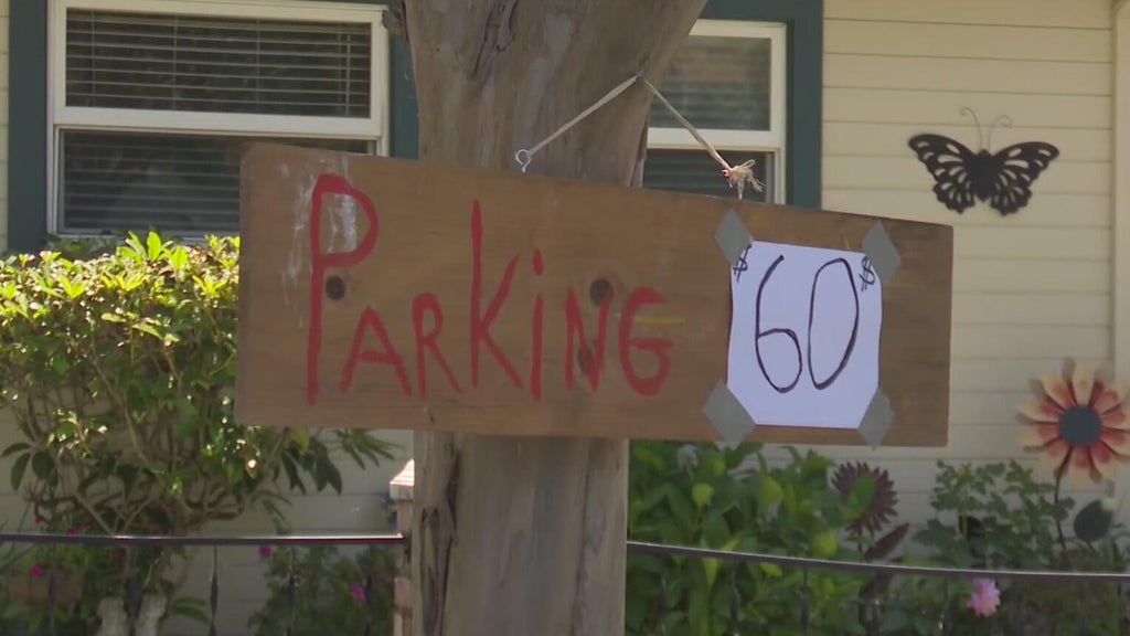 Locals cash in as tens of thousands flock to Napa's BottleRock music festival