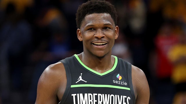 Minnesota Timberwolves v Golden State Warriors - Game Three 