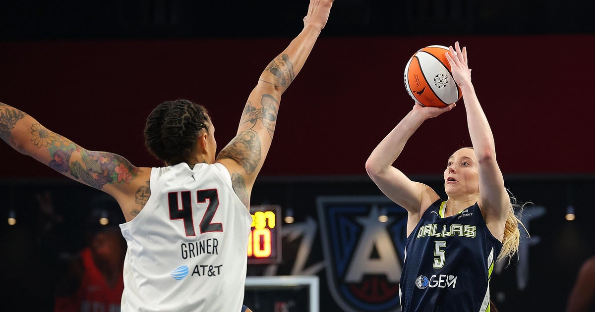 Gray, Griner pair up to help Atlanta Dream past Dallas Wings Gray, Griner pair up to help Atlanta Dream past Dallas Wings