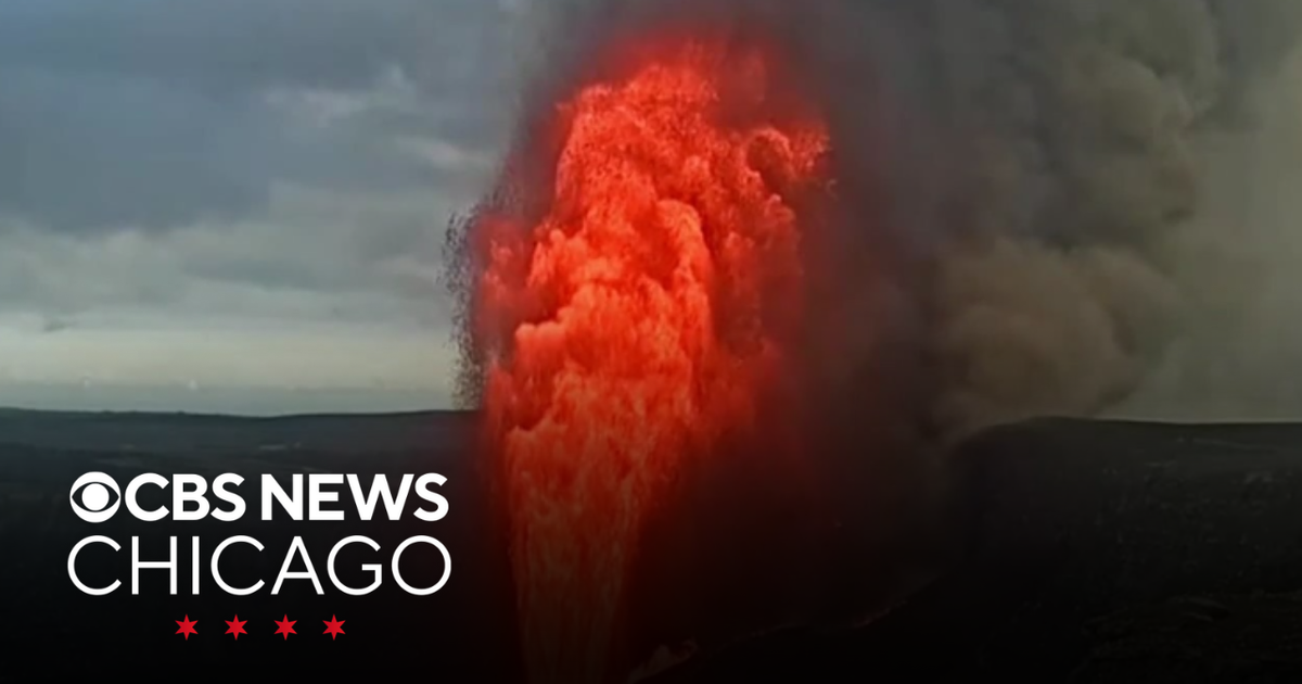 Hawaii’s Kilauea volcano sends lava 1,000 feet into the air