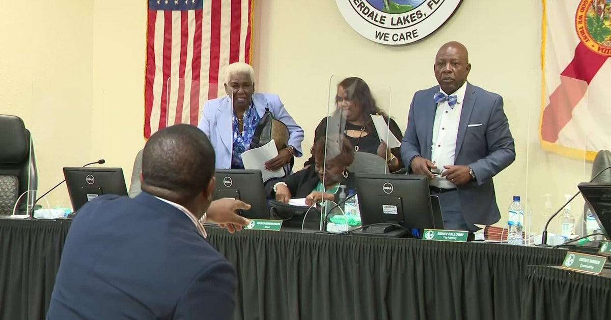 Lauderdale Lakes criticizes couple facing 6-figure fines for code compliance violations caused by inspection delays Lauderdale Lakes criticizes couple facing 6-figure fines for code compliance violations caused by inspection delays