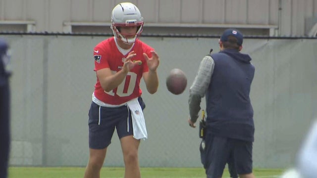 patriots-practice-and-vrabel-20250528-1.jpg 