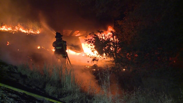 5am-v-i-80-car-fire-kmaxdgh5.jpg 