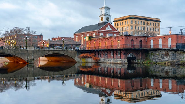 the main street bridge over the Nashua river, Nashua, New Hampshire 