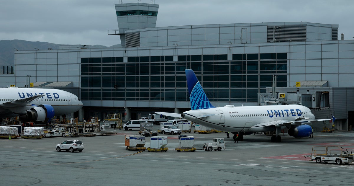 2 United flights out of San Francisco International Airport diverted over weekend