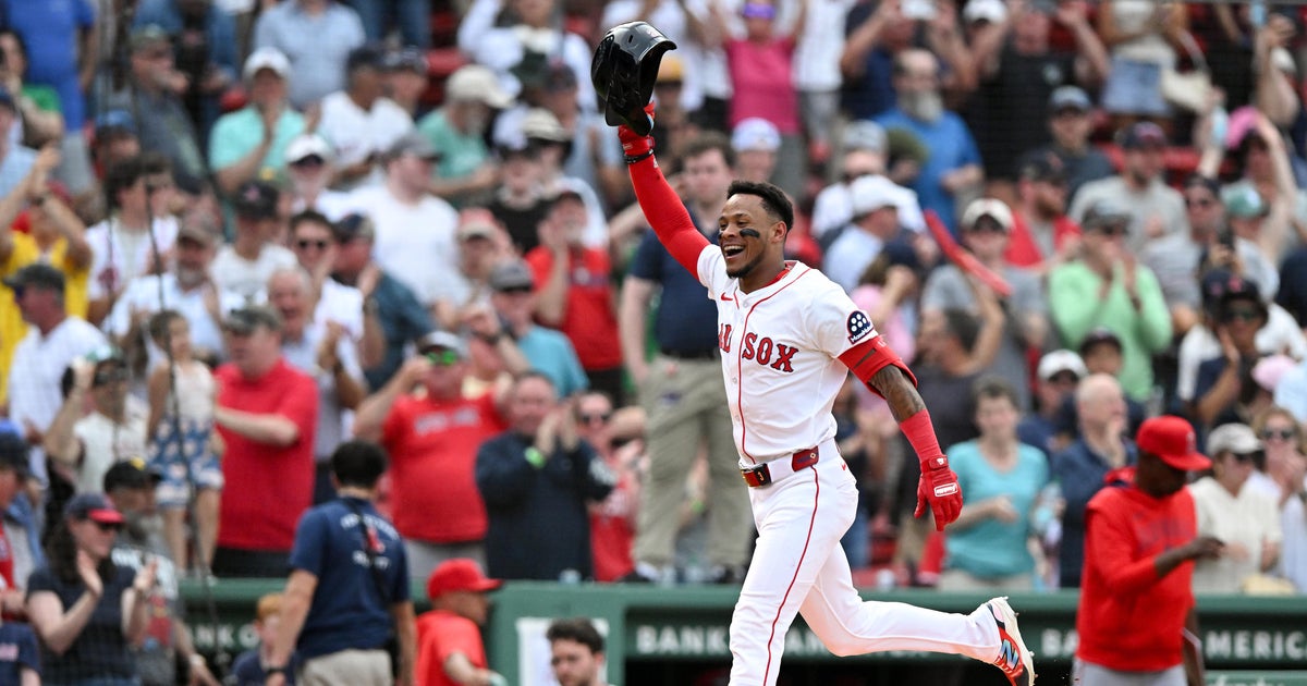 Rafaela walks it off for Red Sox to avoid sweep by Angels 
