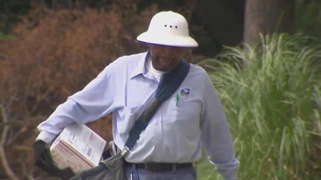 Letter carrier 