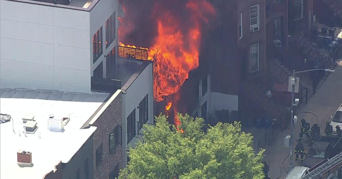 Large fire in Bed-Stuy, Brooklyn damages several buildings