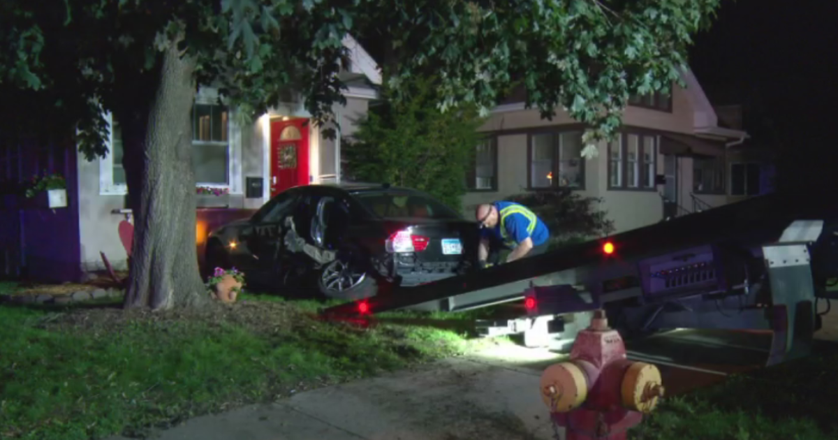 Fleeing driver crashes into West St. Paul home 
